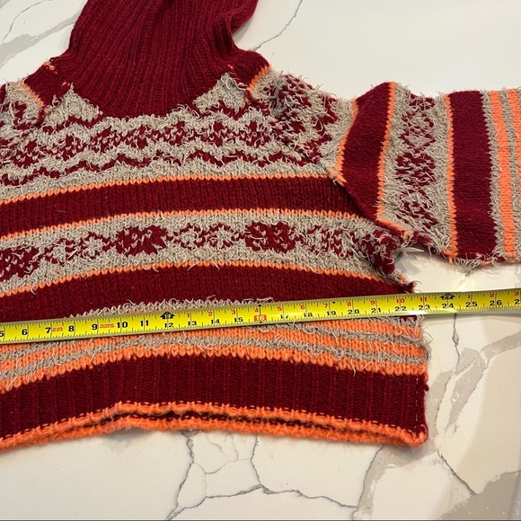 NWT Free People Check Me Out Pullover in Holly Berry women’s small sweater - Picture 8 of 10